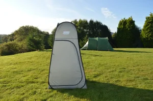 چادر توالت: راهنمای جامع برای کمپینگ و سفرهای خارج از منزل